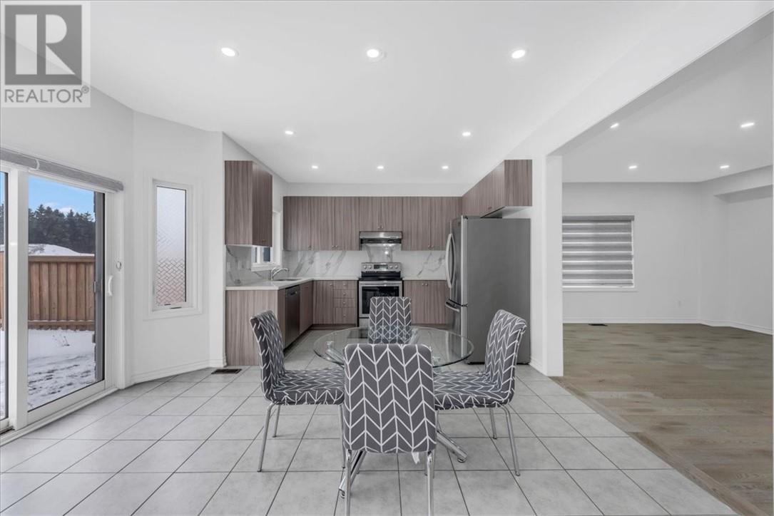 1252 Peelar Crescent, Innisfil, Ontario  L0L 1W0 - Photo 21 - 2126701