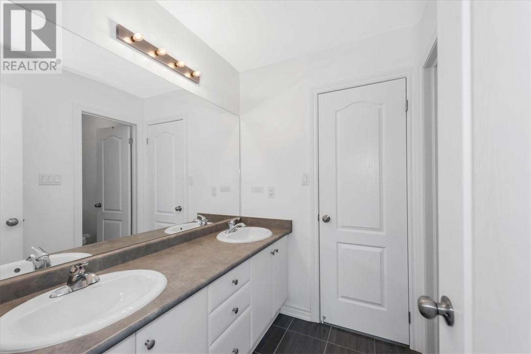 1252 Peelar Crescent, Innisfil, Ontario  L0L 1W0 - Photo 39 - 2126701