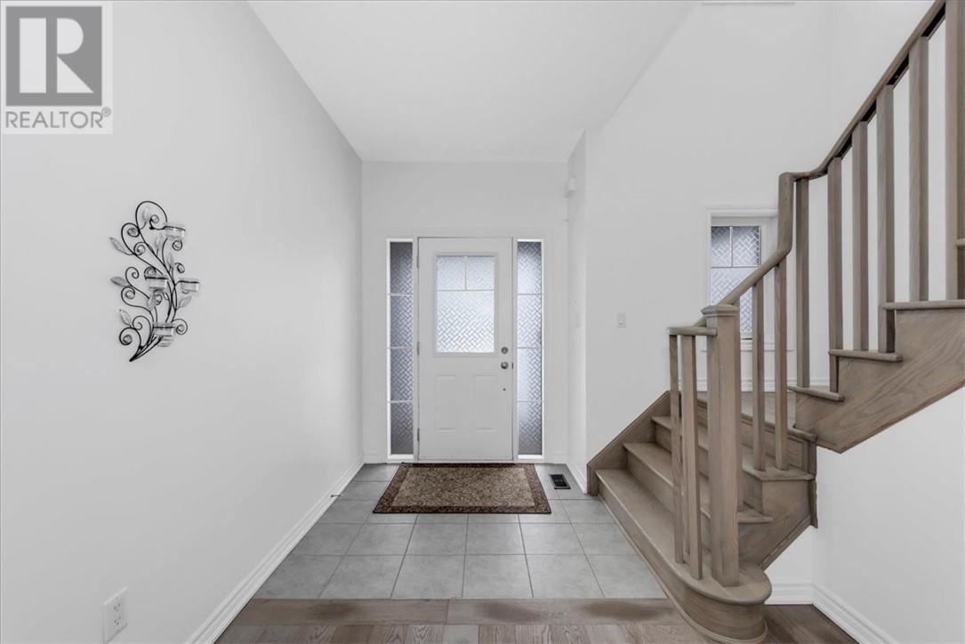 1252 Peelar Crescent, Innisfil, Ontario  L0L 1W0 - Photo 6 - 2126701