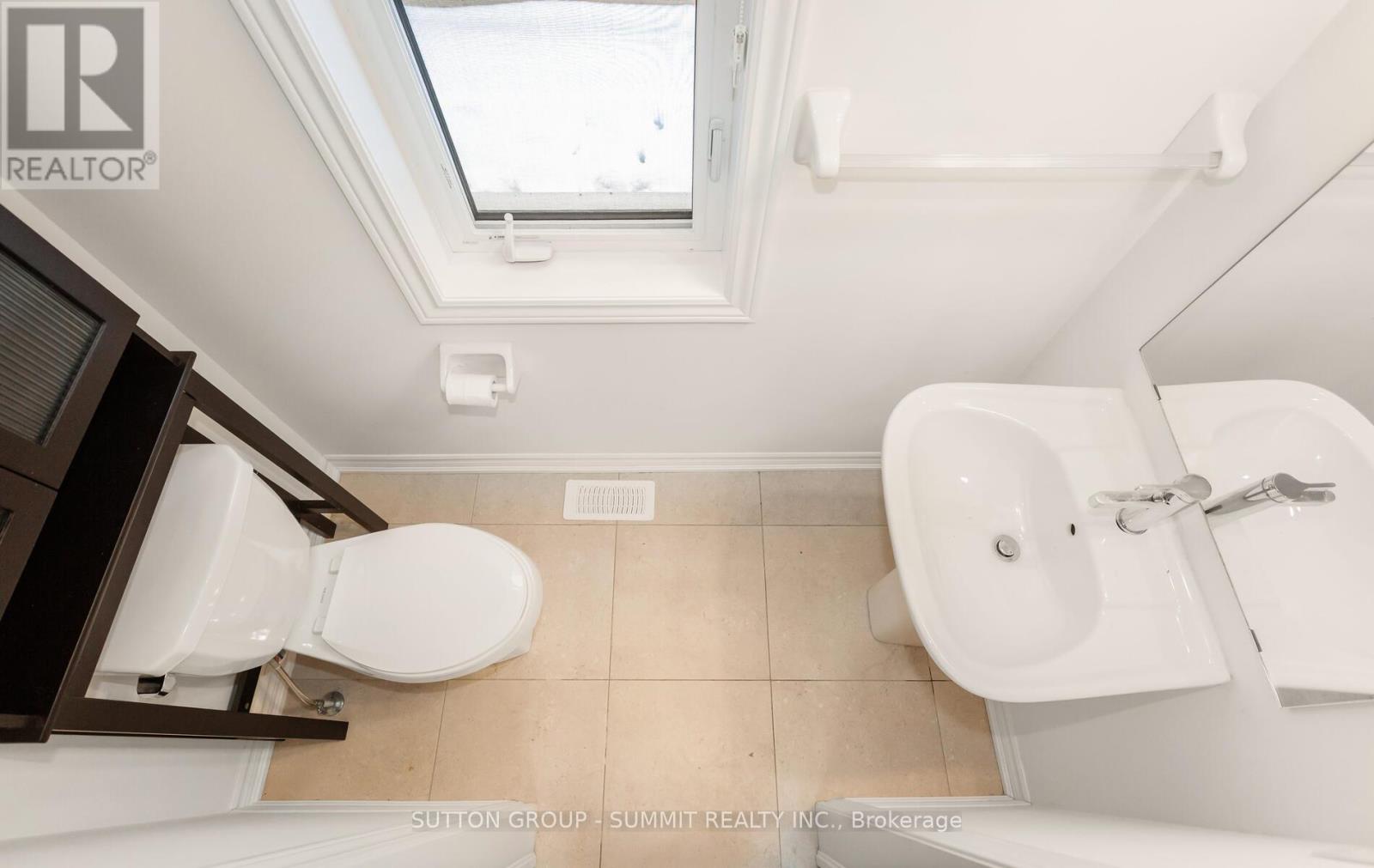 12 Lake Trail Way, Whitby, Ontario  L1M 0M3 - Photo 11 - E12854326