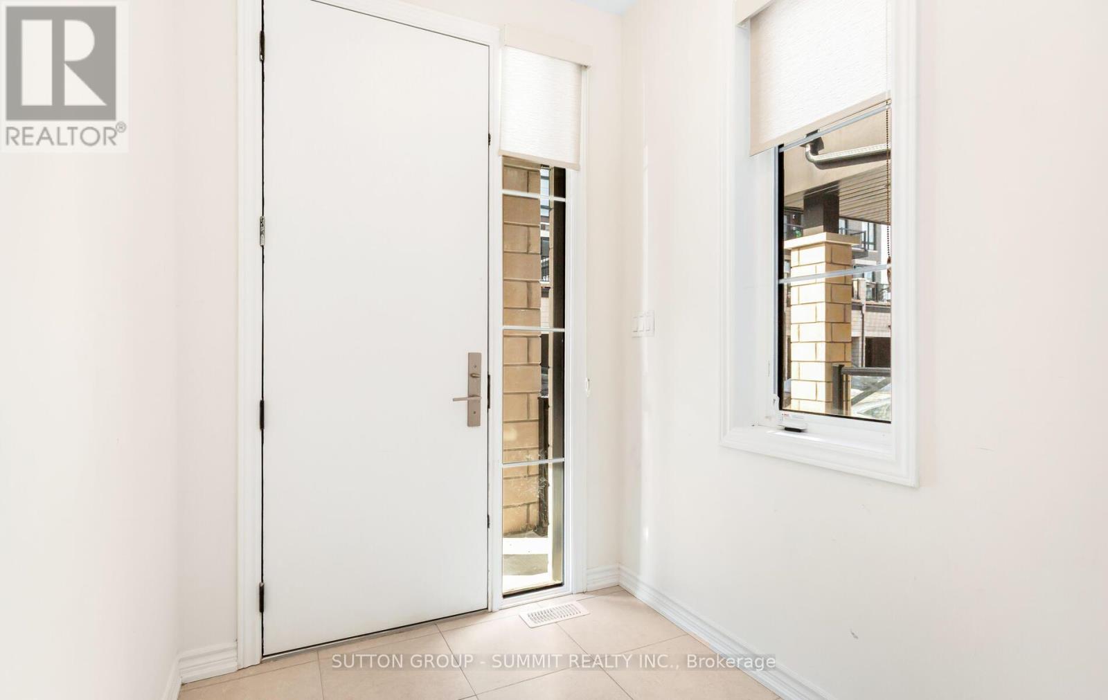 12 Lake Trail Way, Whitby, Ontario  L1M 0M3 - Photo 4 - E12854326