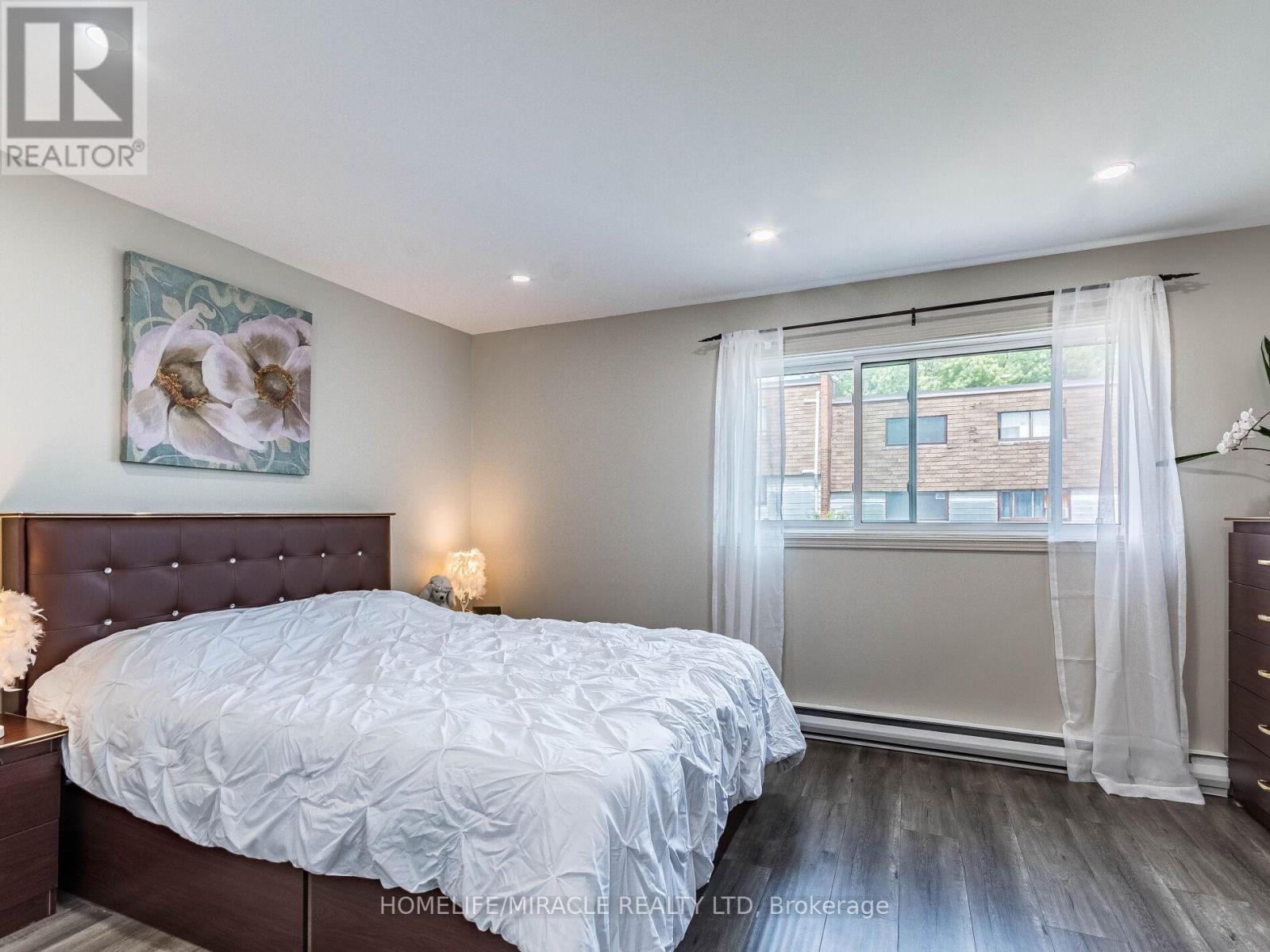 124 - 180 Mississauga Valley Boulevard, Mississauga, Ontario  L5A 3M2 - Photo 24 - W12852400