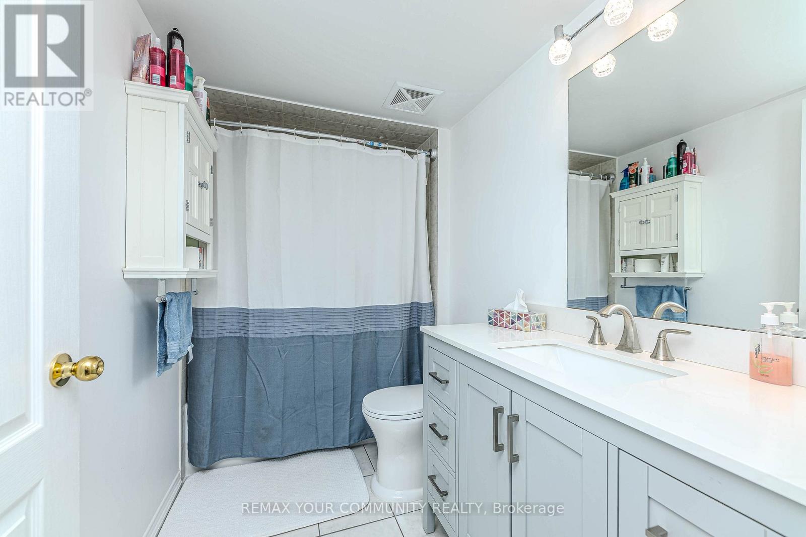 5 - 149 Isaac Devins Boulevard, Toronto, Ontario  M9M 0C5 - Photo 32 - W12853652