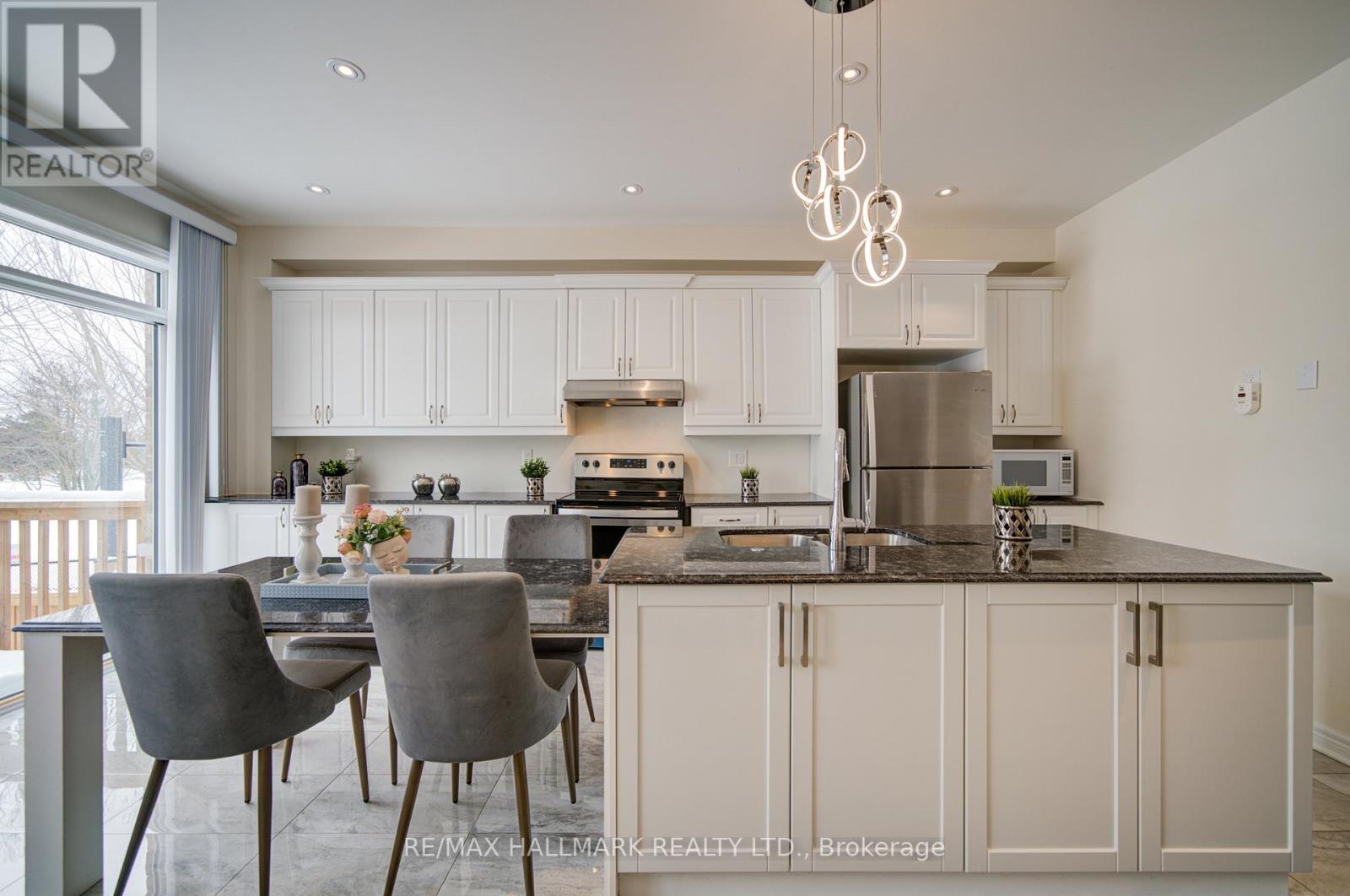 71 Titan Trail, Markham, Ontario  L3S 0E2 - Photo 15 - N12854420