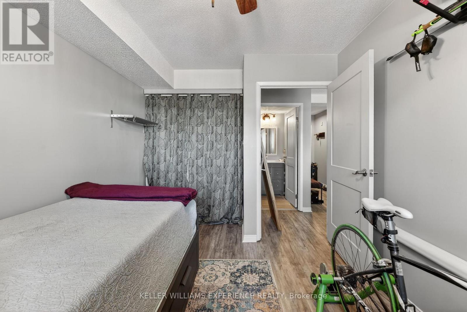 301 - 120 Bell Farm Road, Barrie (Alliance), Ontario  L4M 6J2 - Photo 15 - S12854328