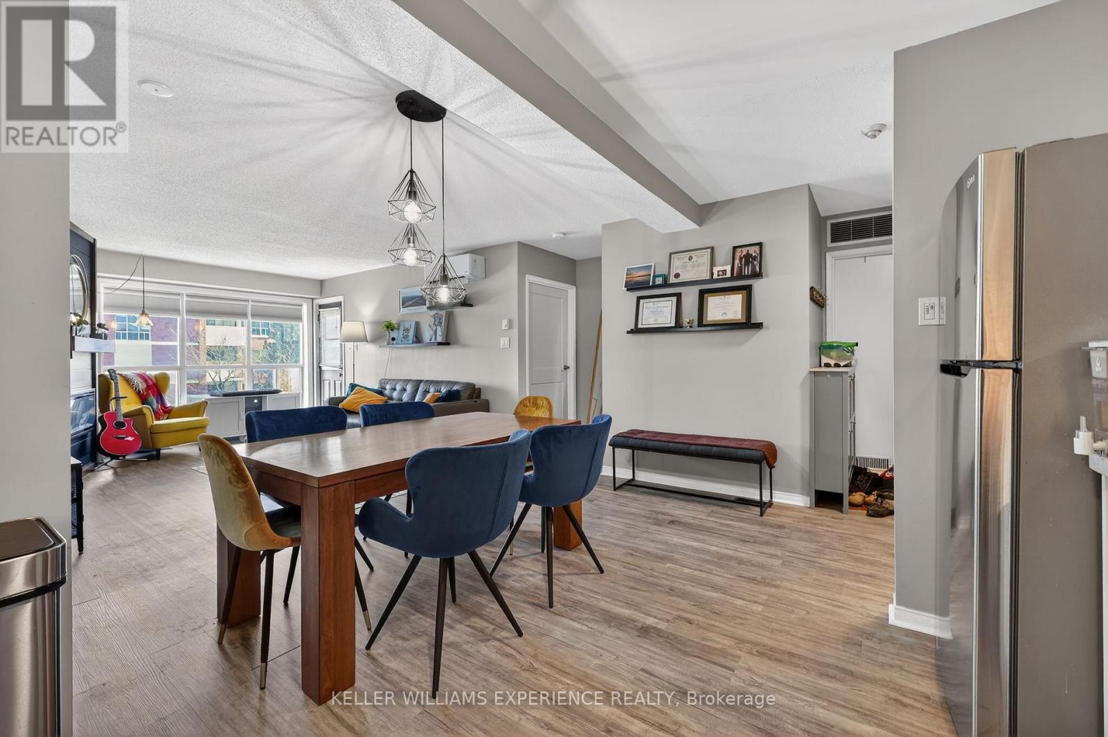 301 - 120 Bell Farm Road, Barrie (Alliance), Ontario  L4M 6J2 - Photo 7 - S12854328