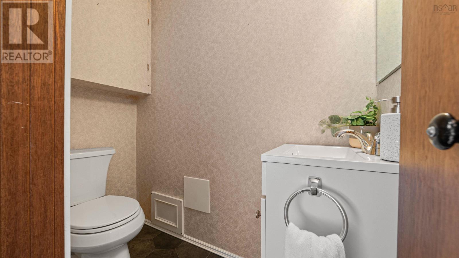 3815 Memorial Drive, Halifax, Nova Scotia  B3K 5A4 - Photo 29 - 202603900