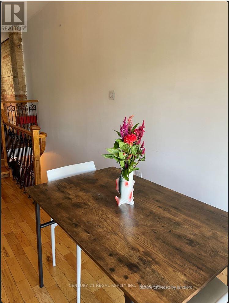 3 - 1336 Queen Street W, Toronto (Roncesvalles), Ontario  M6K 1L4 - Photo 4 - W12854292