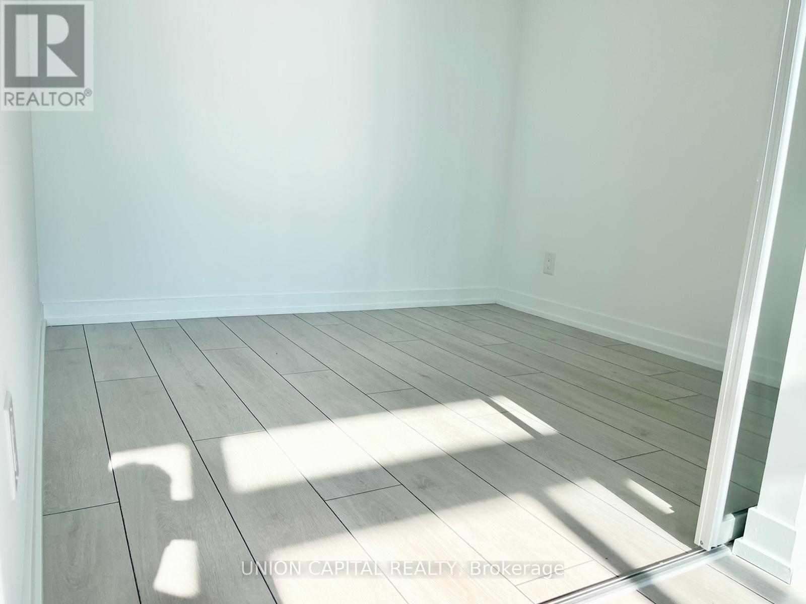 1205 - 270 Dufferin Street, Toronto (South Parkdale), Ontario  M6K 0H8 - Photo 9 - W12854360