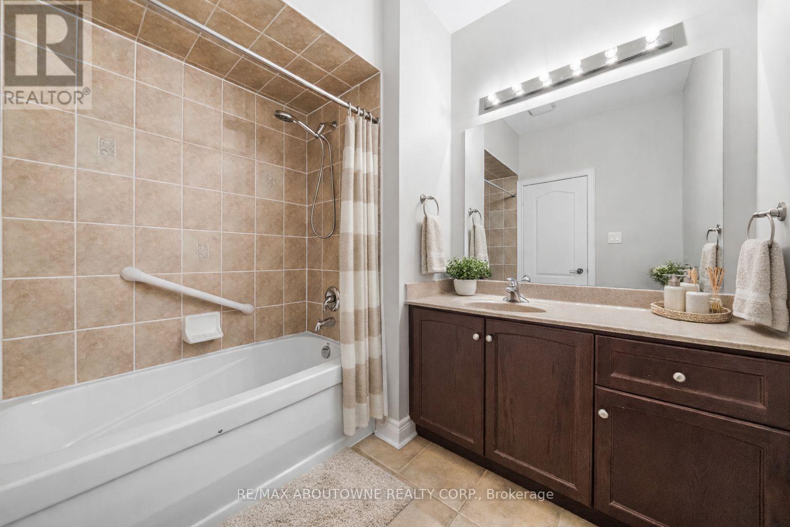 3334 Fox Run Circle, Oakville, Ontario  L6L 6W4 - Photo 24 - W12854368