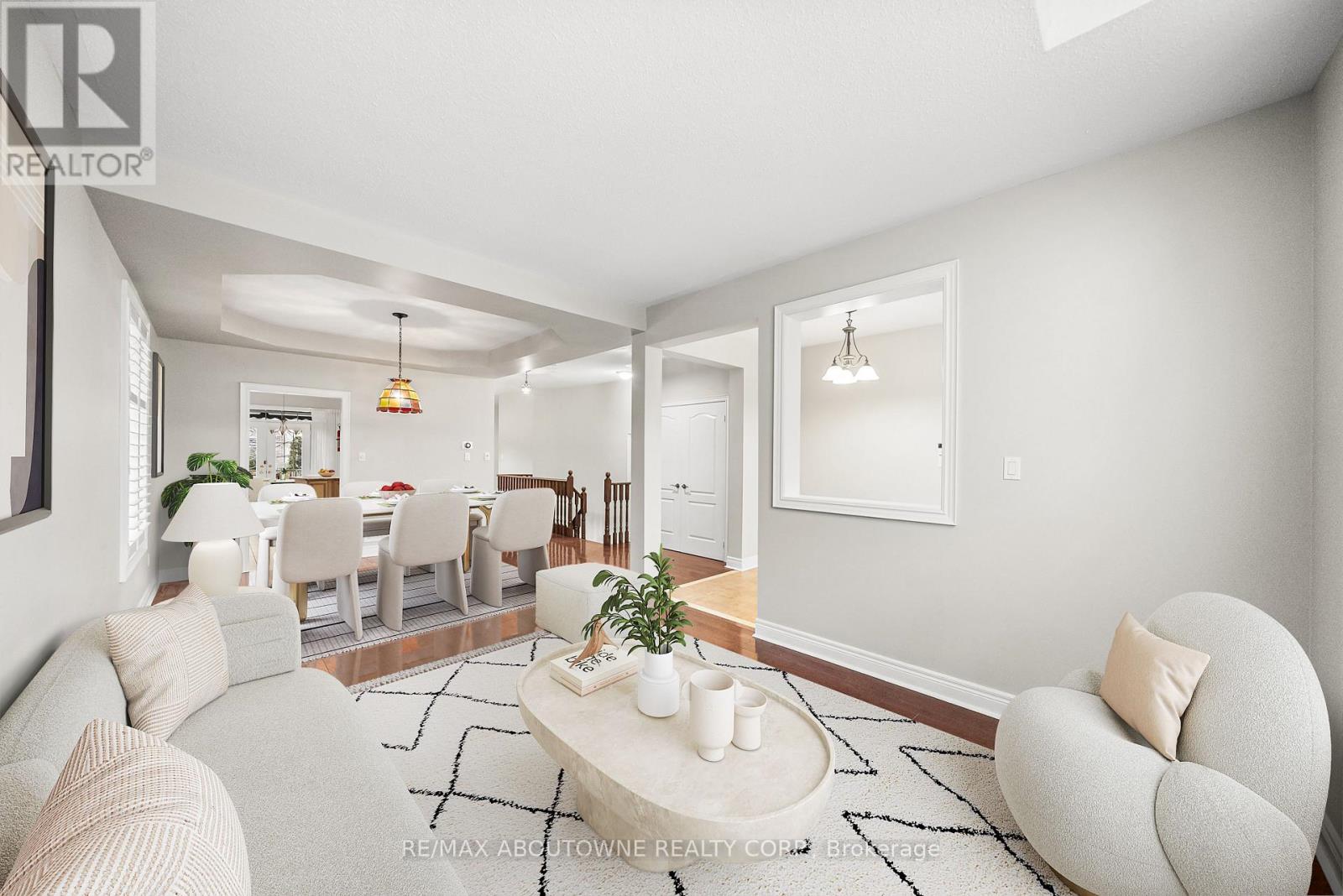 3334 Fox Run Circle, Oakville, Ontario  L6L 6W4 - Photo 6 - W12854368