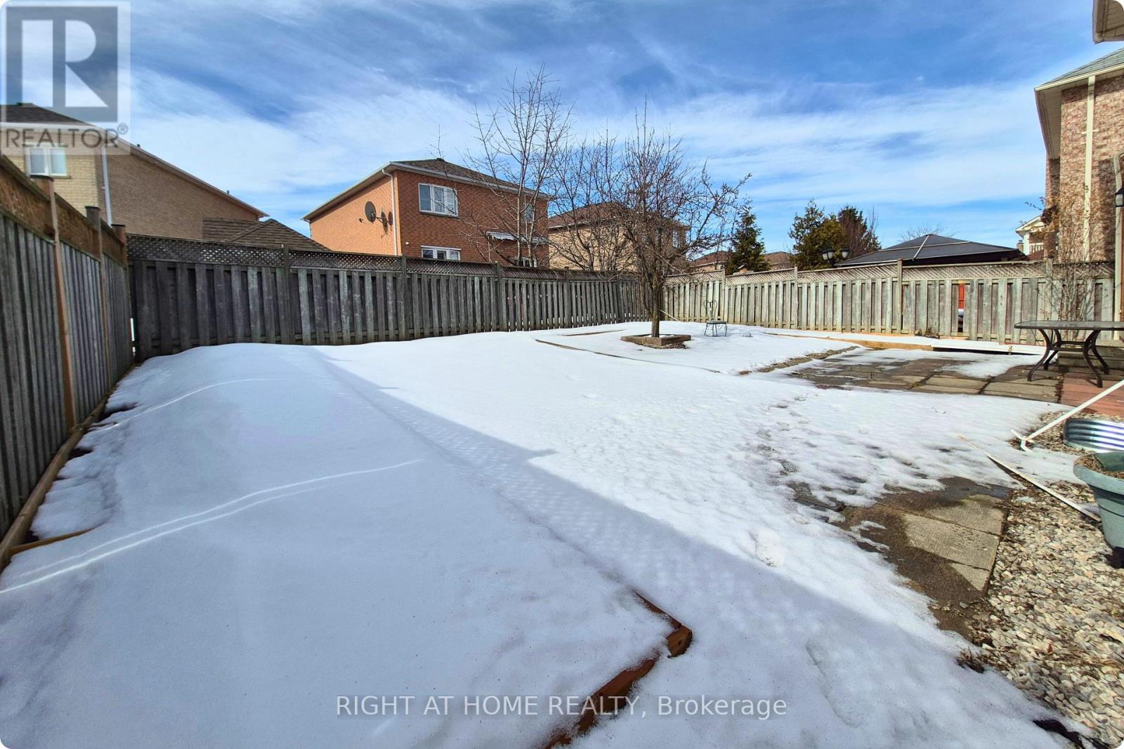 Bsmt - 347 Bristol Road W, Mississauga (Hurontario), Ontario  L5R 3R7 - Photo 14 - W12854378