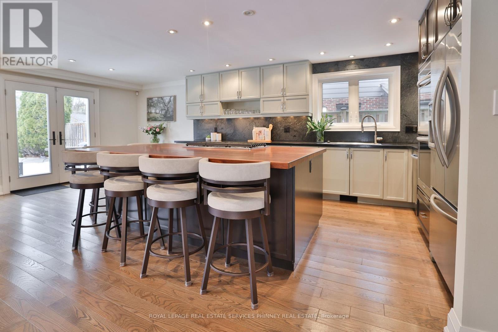 1053 Fair Birch Drive, Mississauga (Lorne Park), Ontario  L5H 1M4 - Photo 20 - W12854398