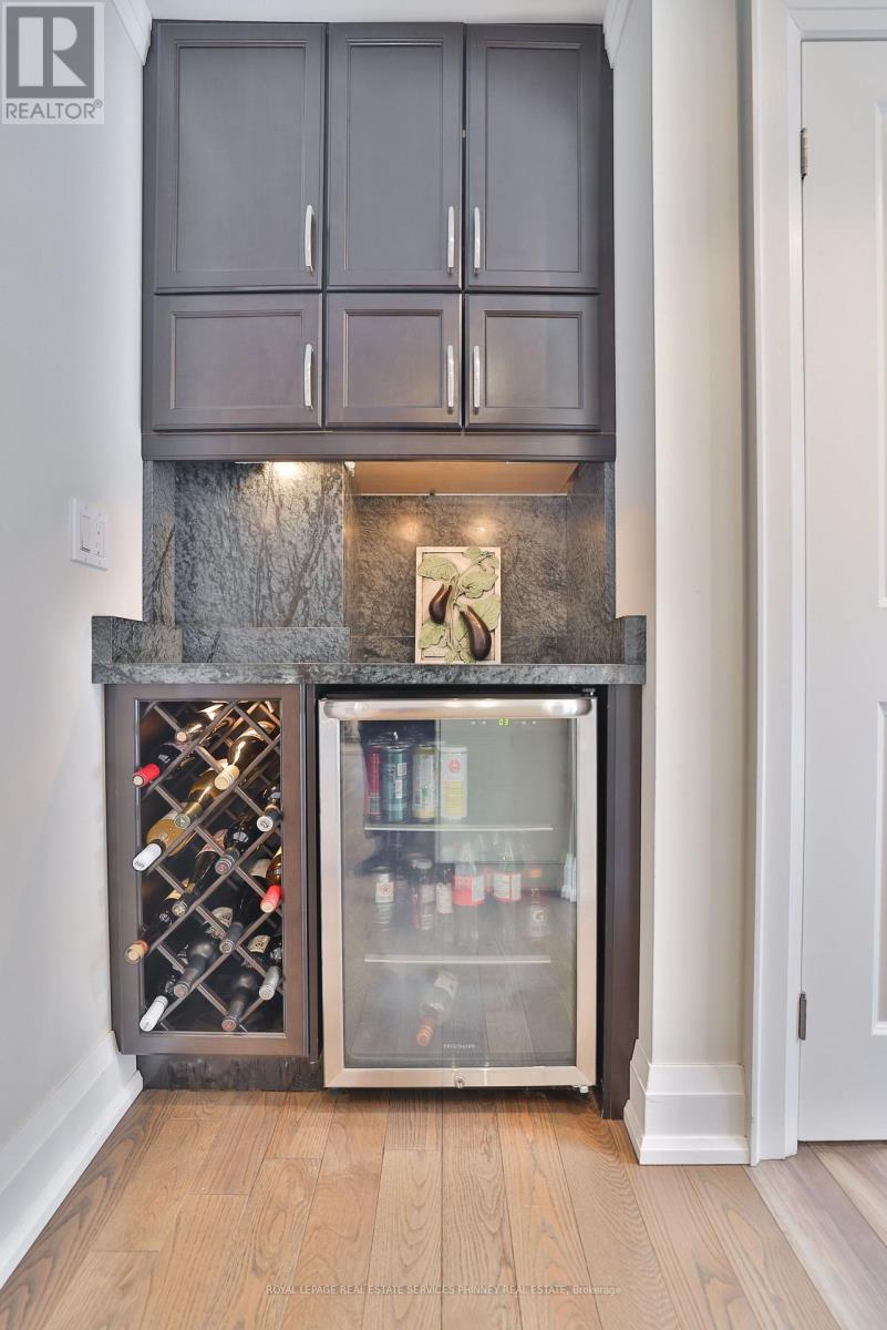 1053 Fair Birch Drive, Mississauga (Lorne Park), Ontario  L5H 1M4 - Photo 28 - W12854398