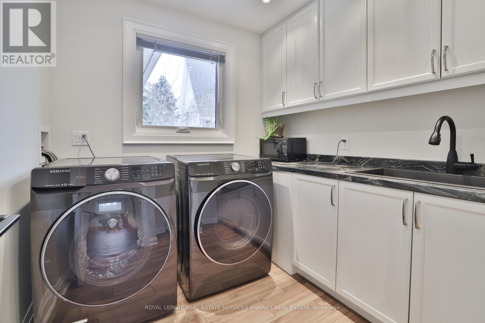 1053 Fair Birch Drive, Mississauga (Lorne Park), Ontario  L5H 1M4 - Photo 30 - W12854398