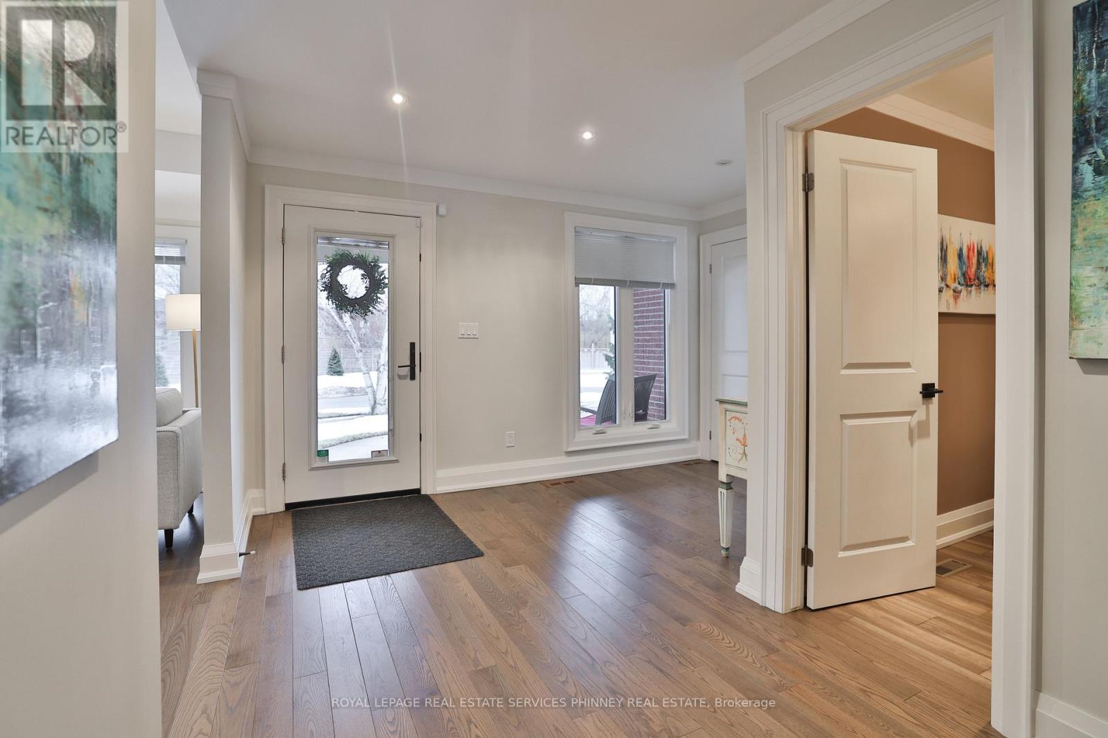 1053 Fair Birch Drive, Mississauga (Lorne Park), Ontario  L5H 1M4 - Photo 6 - W12854398