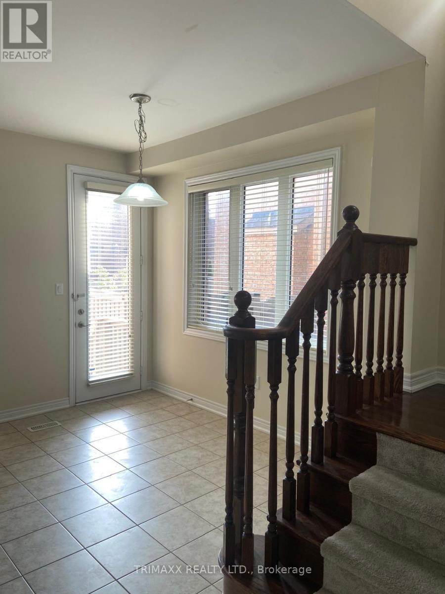 7 Vinewood Road, Caledon, Ontario  L7C 4A9 - Photo 11 - W12854446