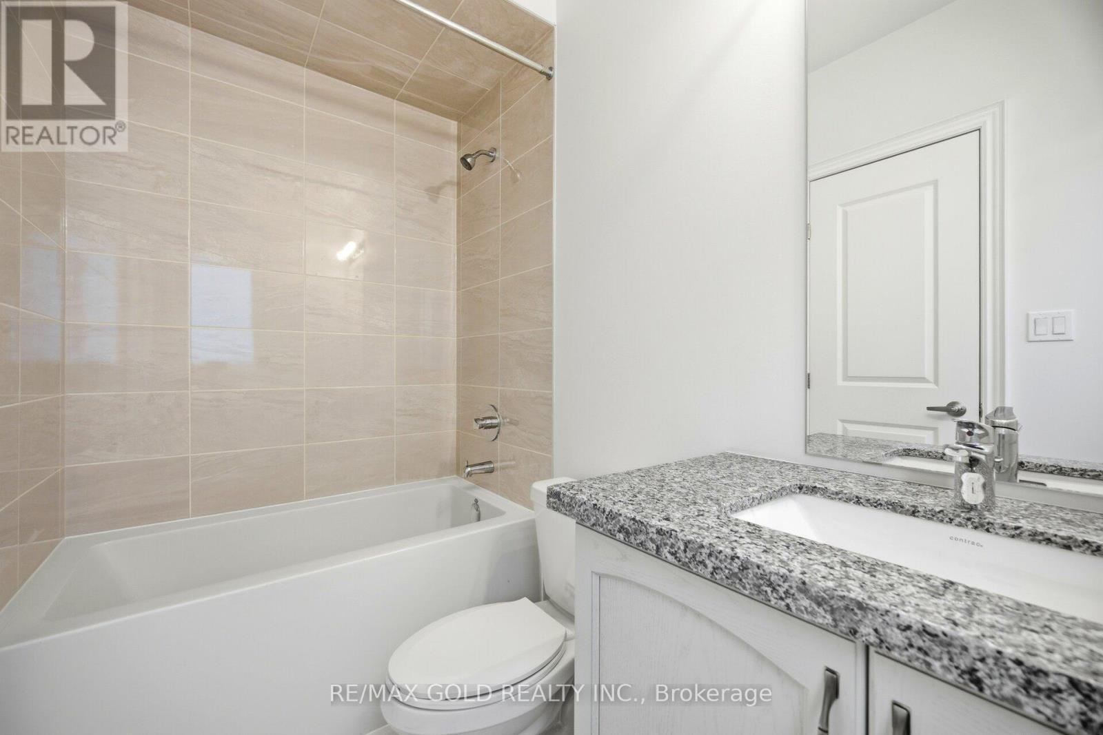 32 Addison Street, Caledon, Ontario  L7C 4N2 - Photo 39 - W12854476