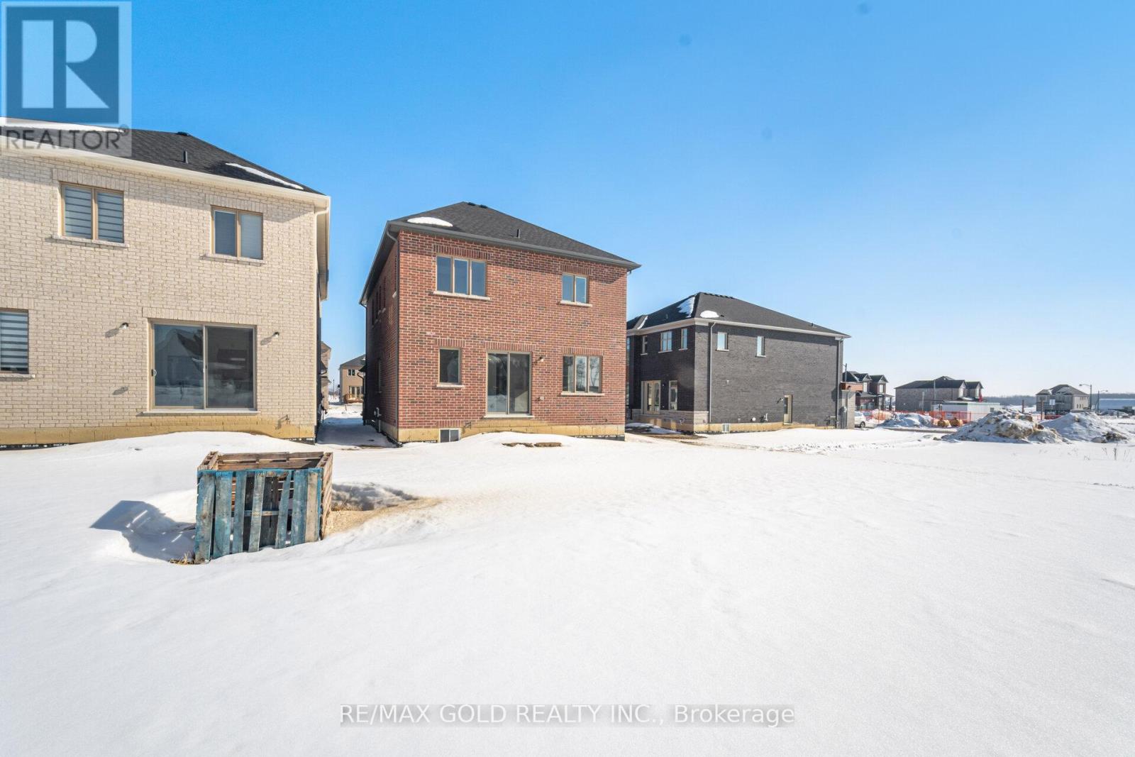 32 Addison Street, Caledon, Ontario  L7C 4N2 - Photo 43 - W12854476