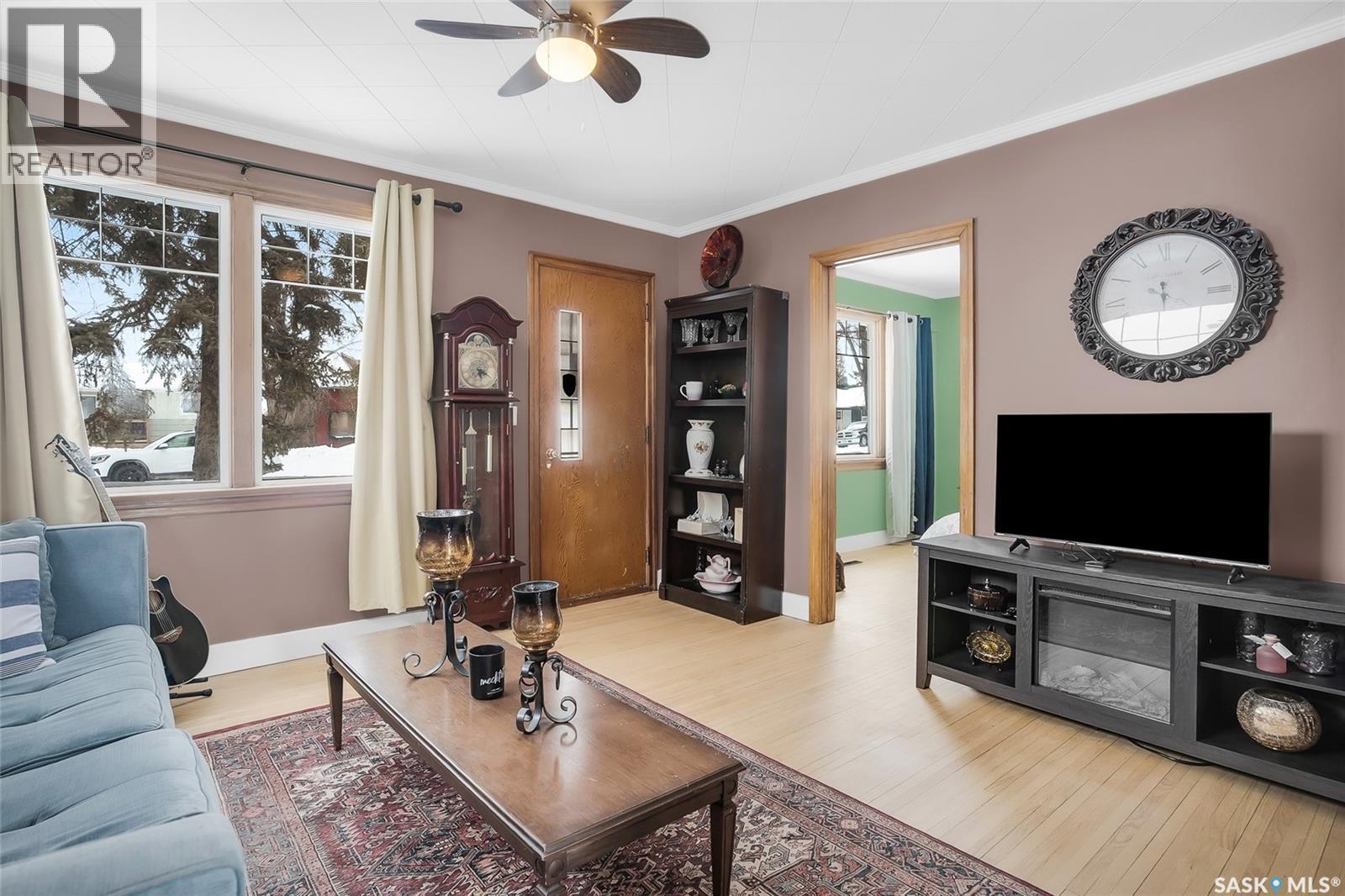 207 2nd Street S, Wakaw, Saskatchewan  S0K 4P0 - Photo 10 - SK029851