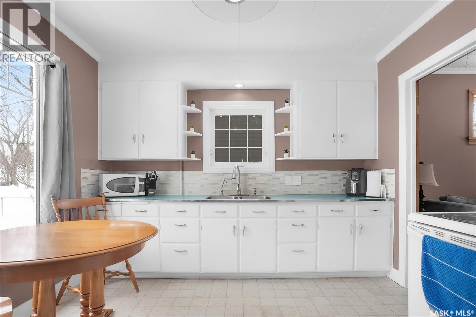 207 2nd Street S, Wakaw, Saskatchewan  S0K 4P0 - Photo 15 - SK029851