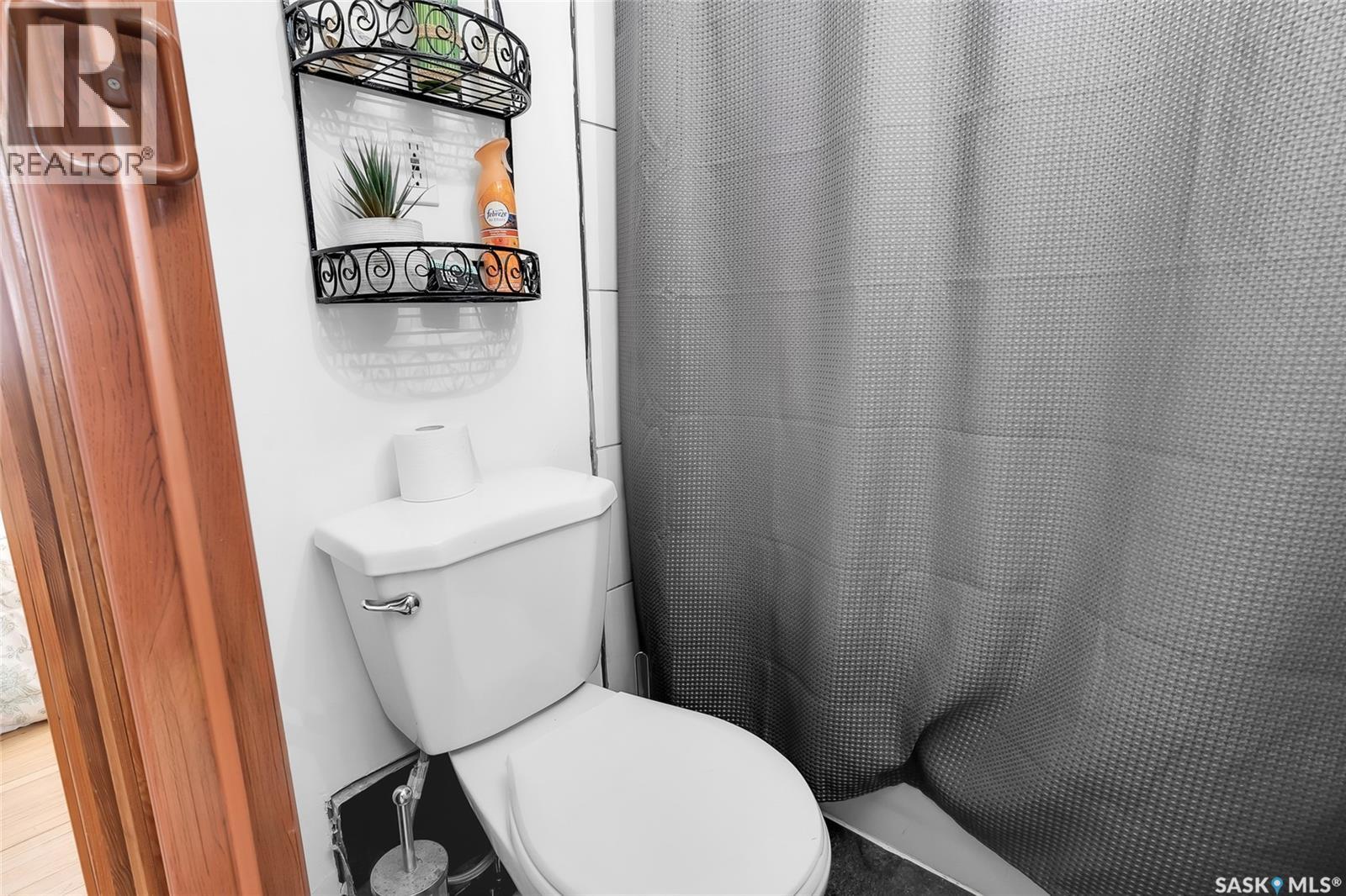 207 2nd Street S, Wakaw, Saskatchewan  S0K 4P0 - Photo 22 - SK029851