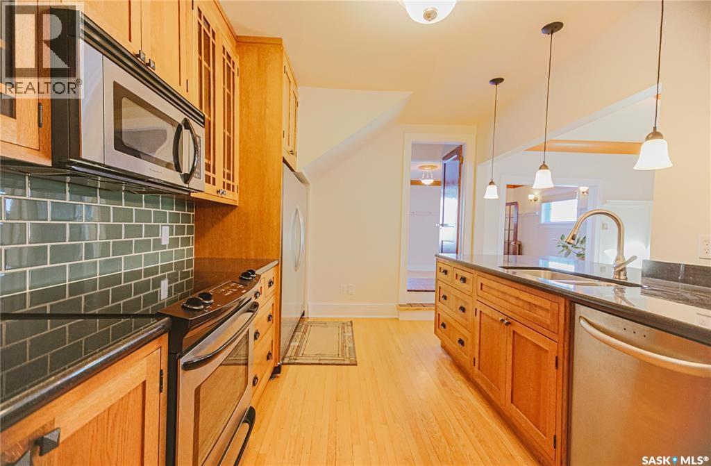 718 Saskatchewan Crescent E, Saskatoon, Saskatchewan  S7N 0L2 - Photo 9 - SK029840