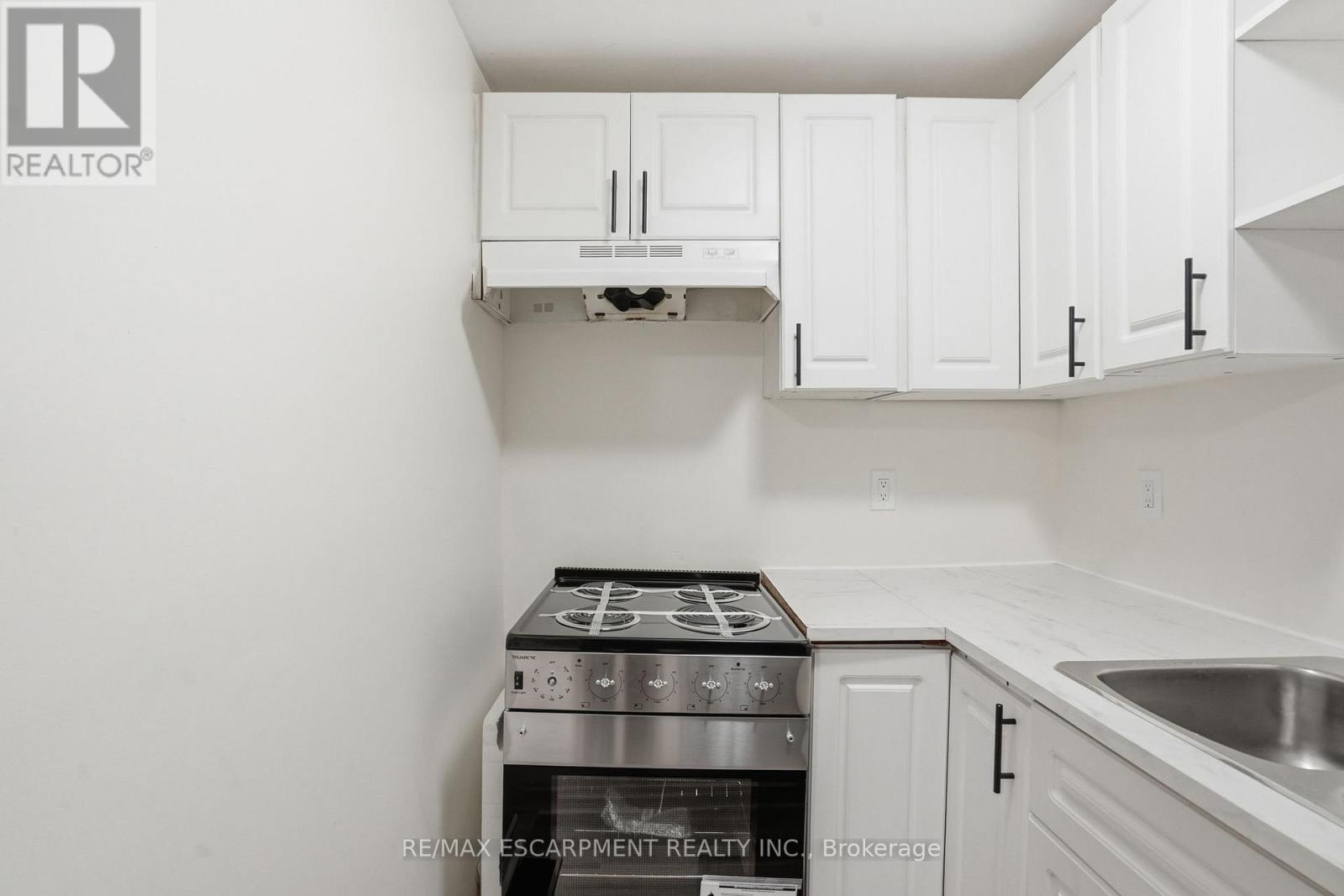 Bachelor - 237 Queen Street N, Hamilton (Strathcona), Ontario  L8R 2W2 - Photo 19 - X12854324