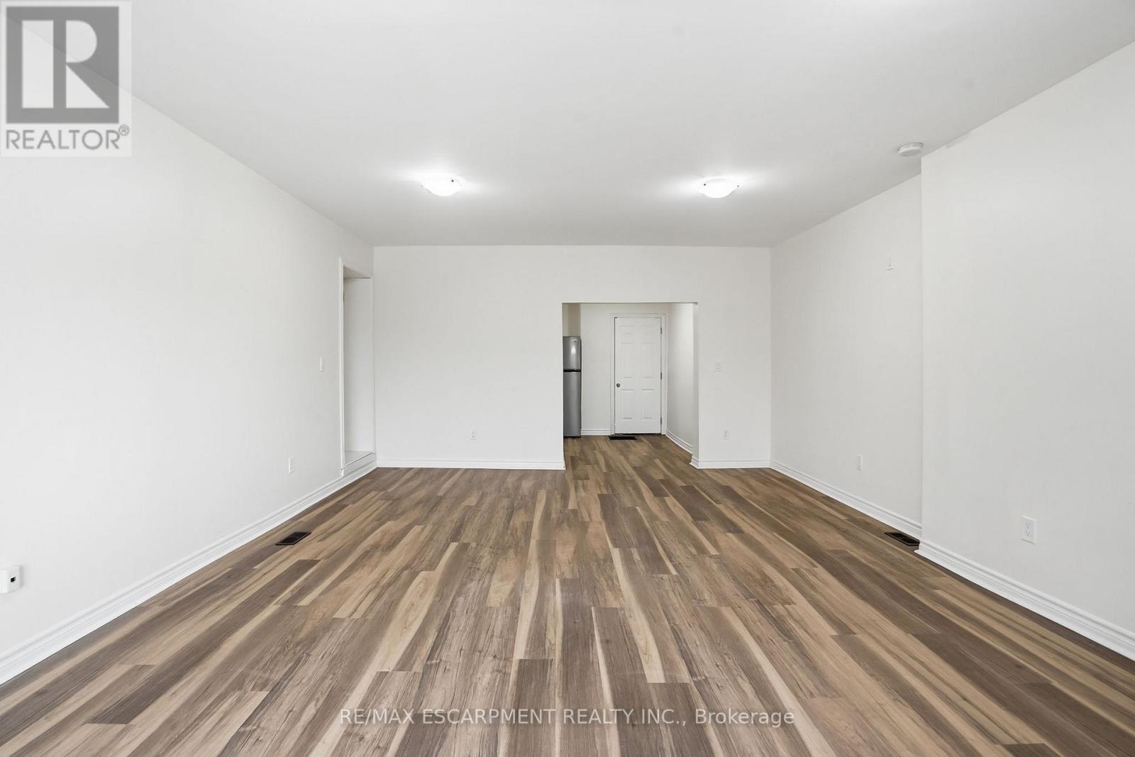 Bachelor - 237 Queen Street N, Hamilton (Strathcona), Ontario  L8R 2W2 - Photo 9 - X12854324