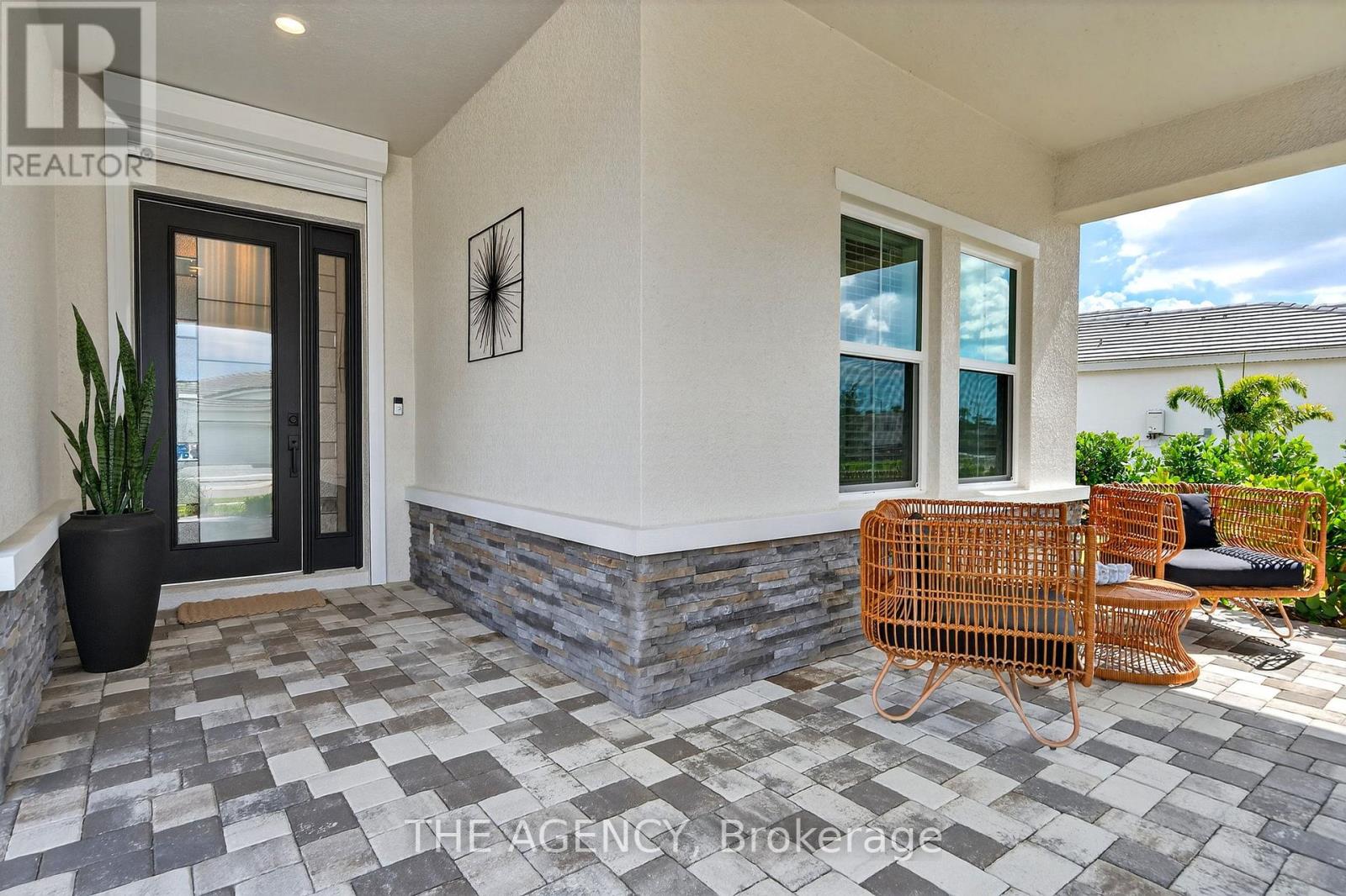 11615 Gleaming Terrace, Sarasota, Ontario    - Photo 3 - X12854418