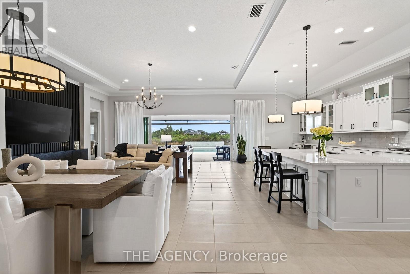 11615 Gleaming Terrace, Sarasota, Ontario    - Photo 6 - X12854418