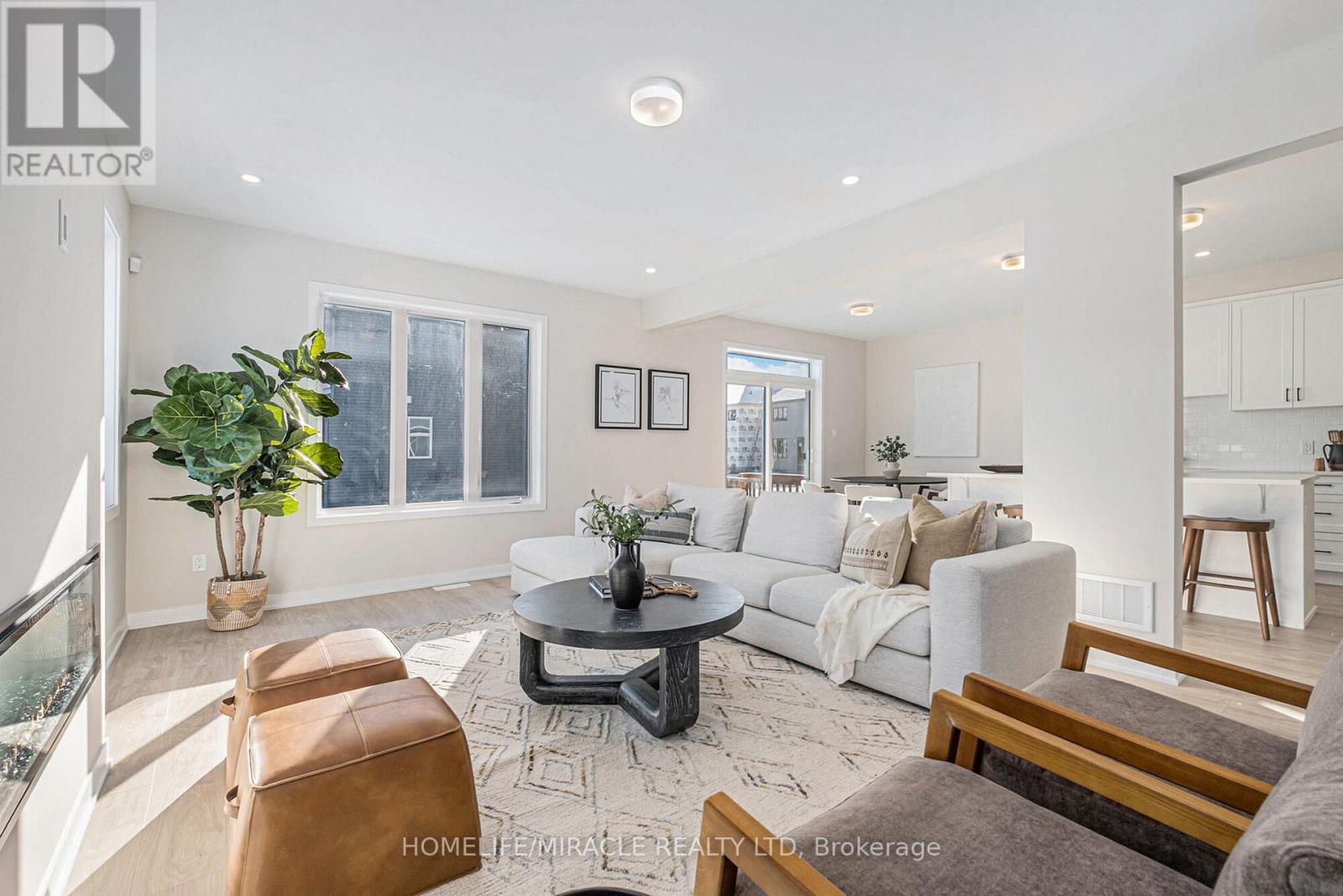 767 Tincture Place, Ottawa, Ontario  K2W 0P2 - Photo 3 - X12854450