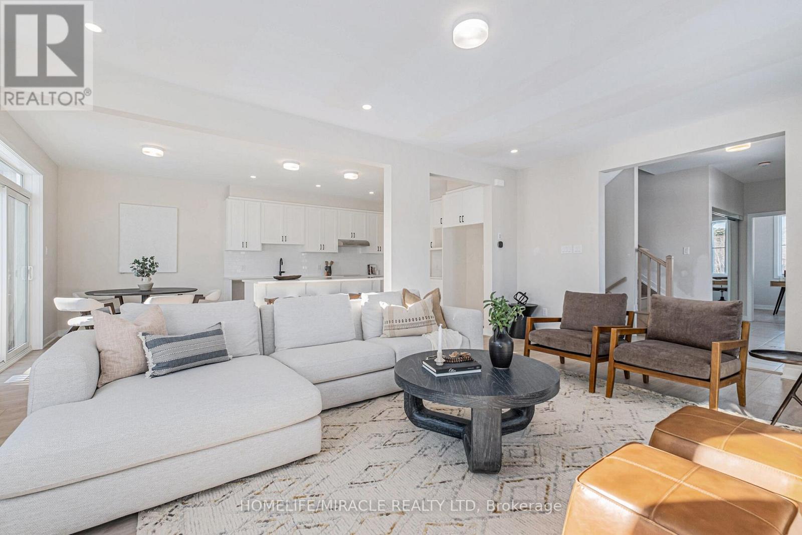 767 Tincture Place, Ottawa, Ontario  K2W 0P2 - Photo 4 - X12854450