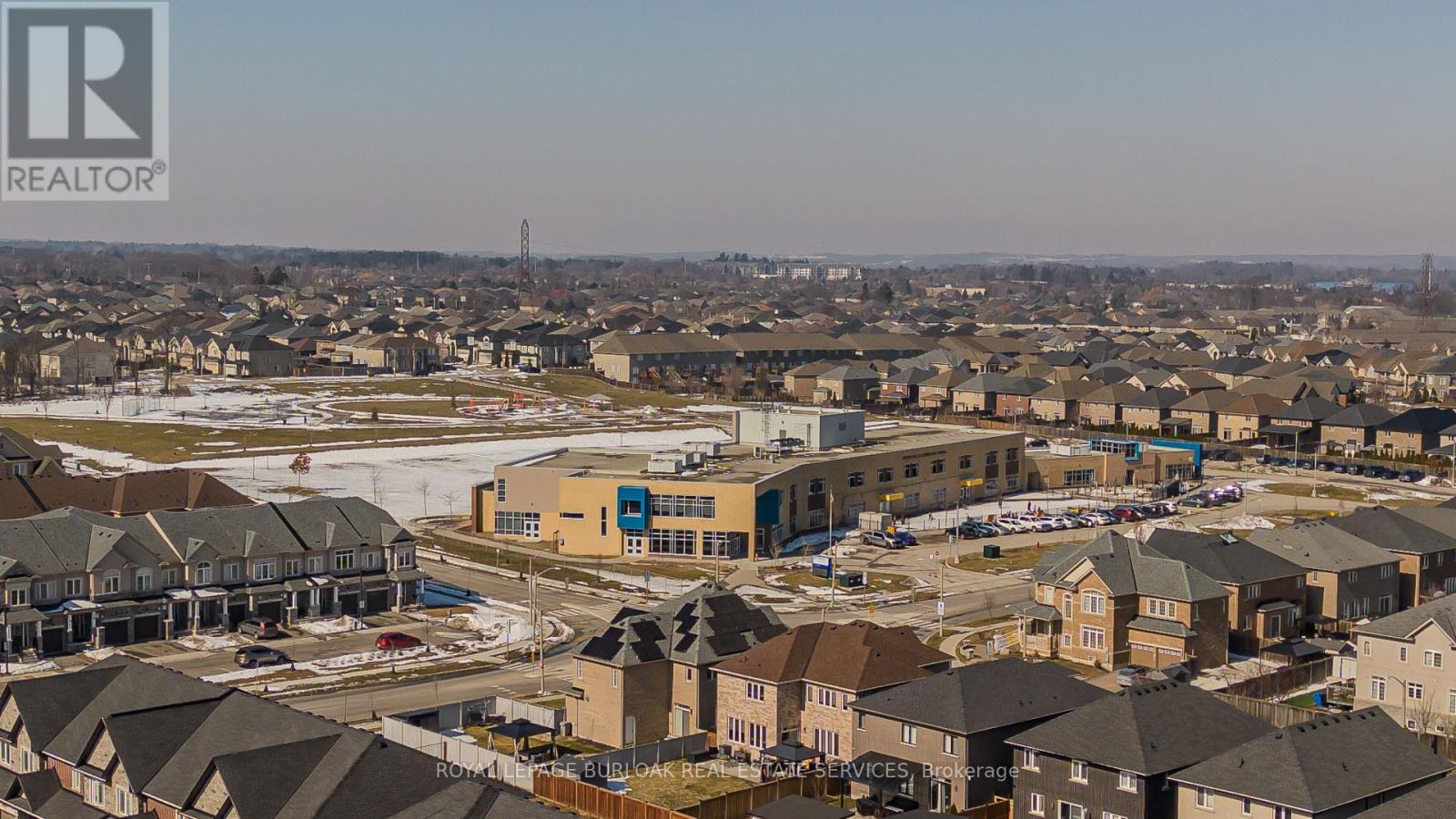 36 Heming Trail, Hamilton (Meadowlands), Ontario  L9K 0J8 - Photo 3 - X12854458