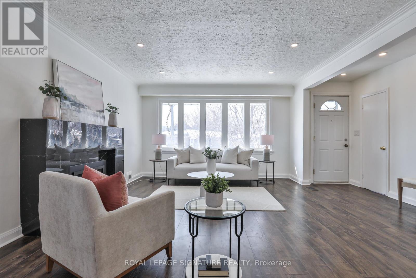 27 Lejune Road, Toronto, Ontario  M1T 2S6 - Photo 4 - E12854470