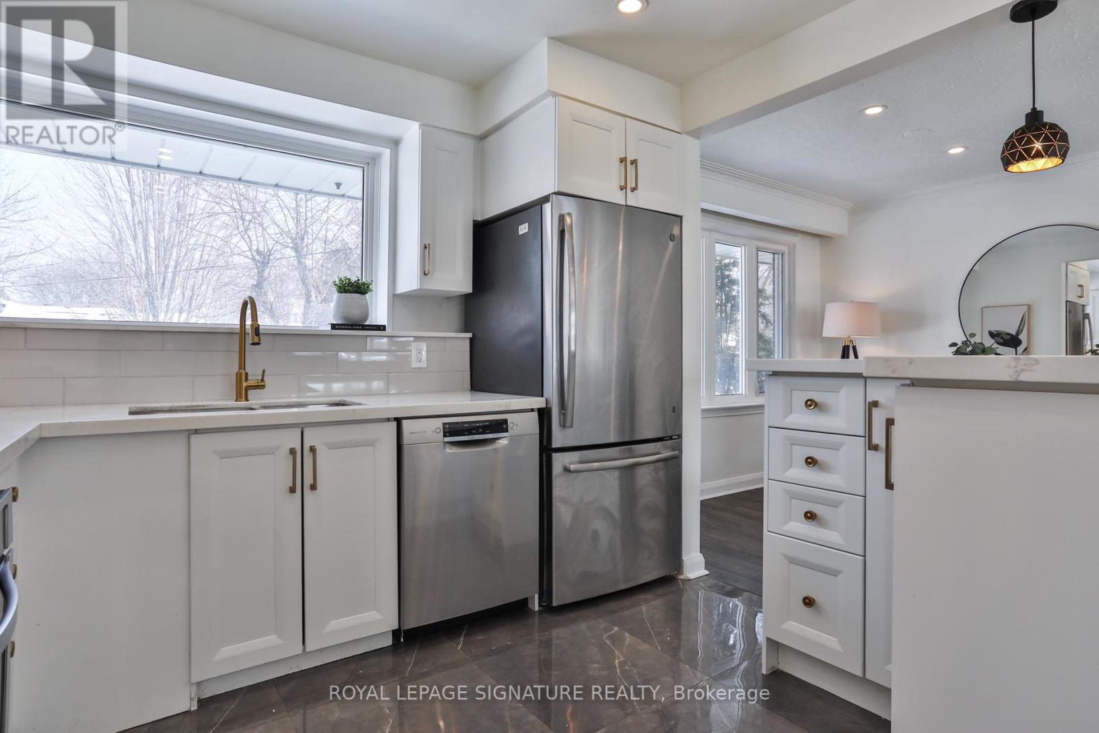 27 Lejune Road, Toronto, Ontario  M1T 2S6 - Photo 15 - E12854470