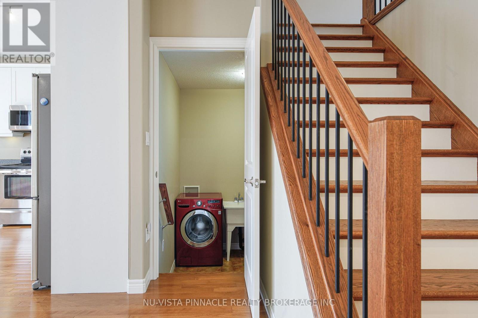 702 Springwood Crescent, London North, Ontario  N6G 0H8 - Photo 16 - X12847190