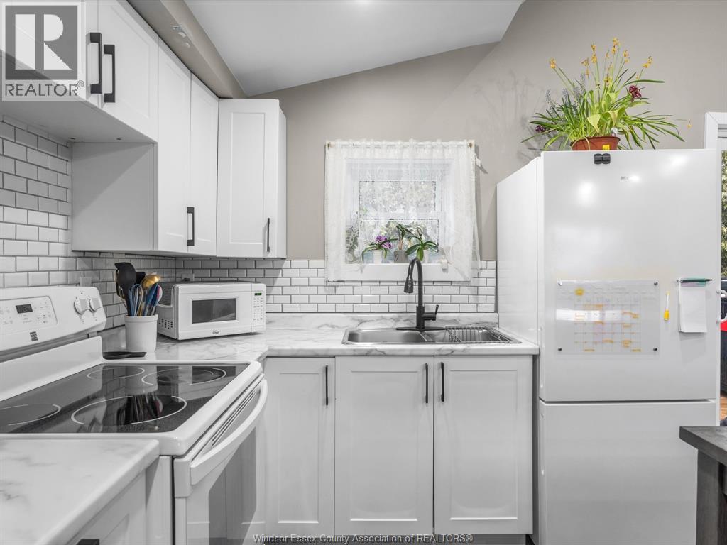 13 Martin, Leamington, Ontario  N8H 2R5 - Photo 11 - 26004741