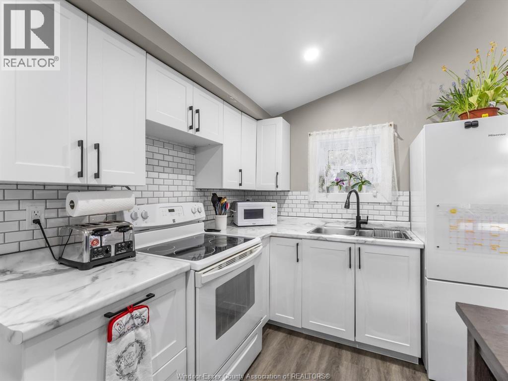 13 Martin, Leamington, Ontario  N8H 2R5 - Photo 12 - 26004741