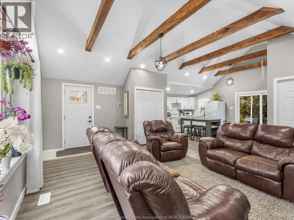 13 Martin, Leamington, Ontario  N8H 2R5 - Photo 4 - 26004741