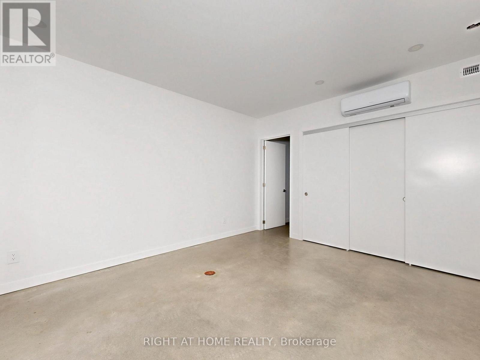 Laneway - 1137 Dovercourt Road, Toronto, Ontario  M6H 2Y1 - Photo 17 - W12543946