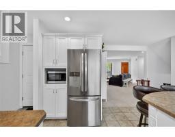 982 Paret Crescent, Kelowna, British Columbia  V1W 4X9 - Photo 17 - 10378185