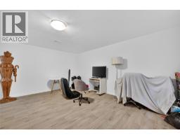 982 Paret Crescent, Kelowna, British Columbia  V1W 4X9 - Photo 38 - 10378185