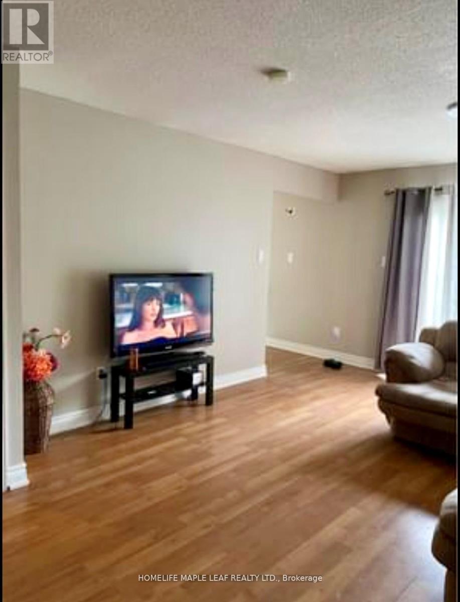 78 Prouse Drive, Brampton, Ontario  L6V 3A8 - Photo 5 - W12588560