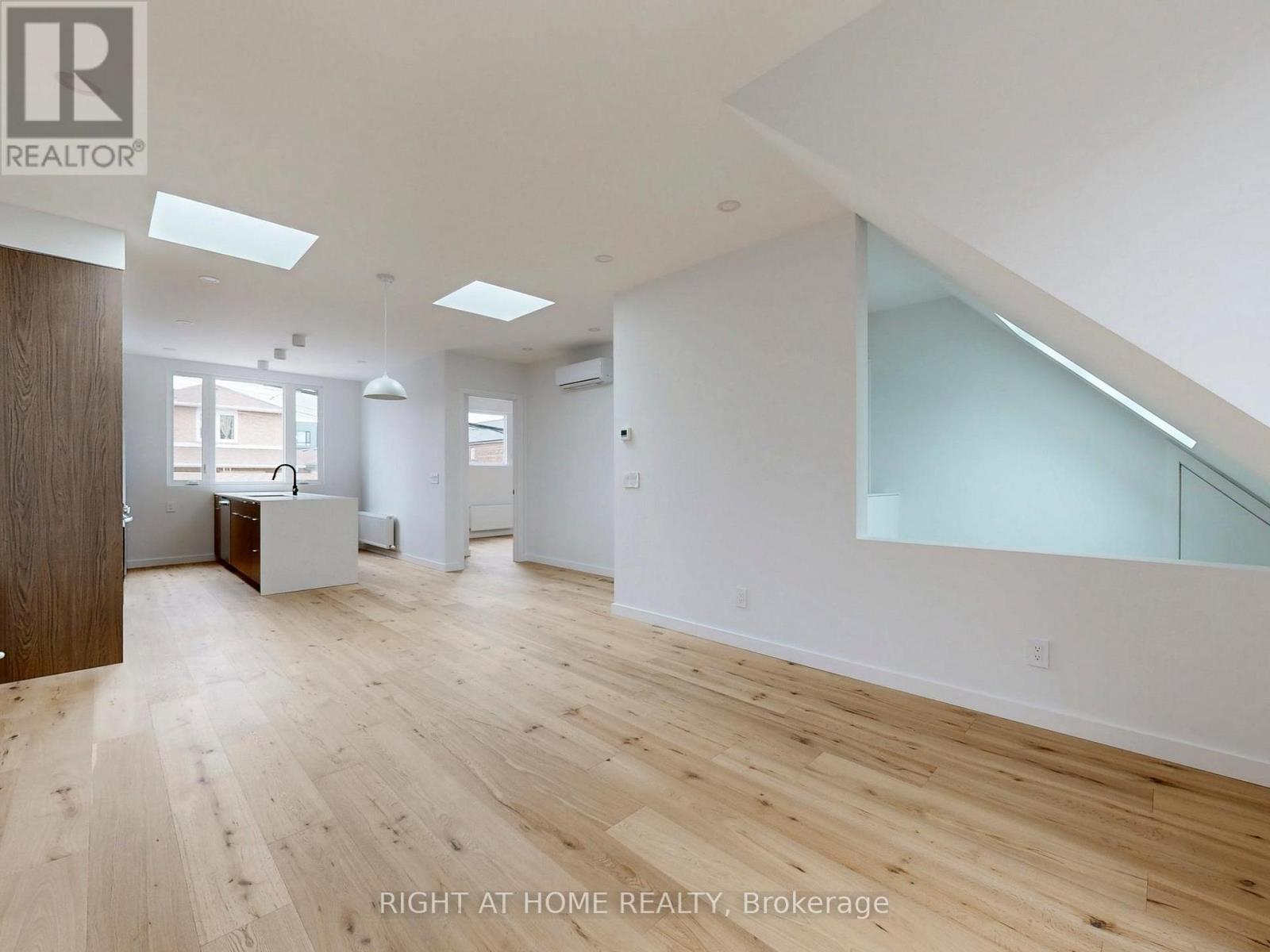 Laneway - 1137 Dovercourt Road, Toronto, Ontario  M6H 2Y1 - Photo 7 - W12543946