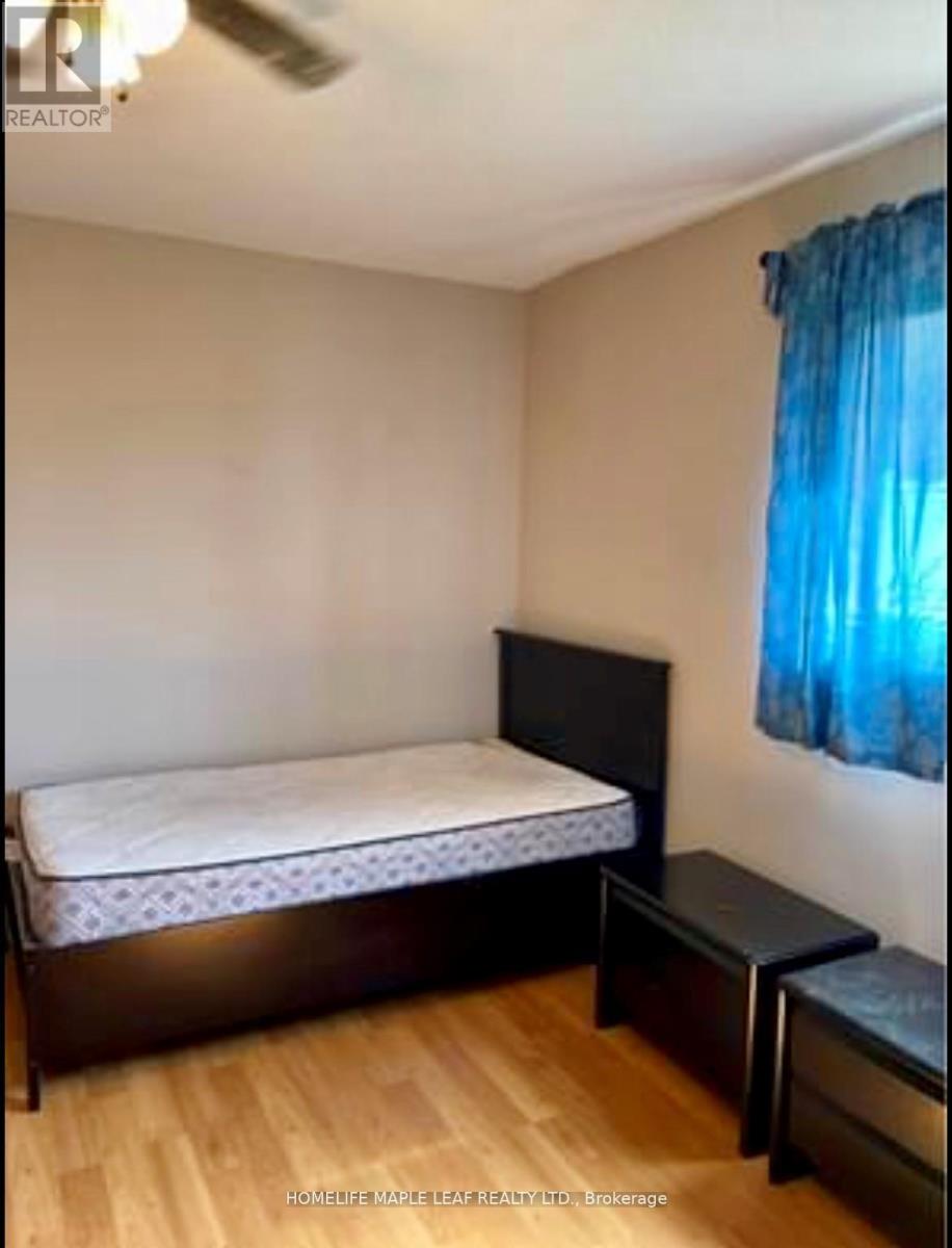 78 Prouse Drive, Brampton, Ontario  L6V 3A8 - Photo 6 - W12588560