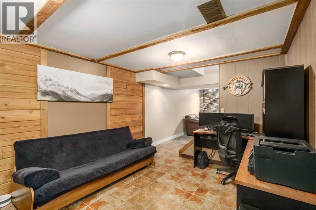 1315 Lake Michigan Crescent Se, Calgary, Alberta  T2J 3E9 - Photo 35 - A2280386