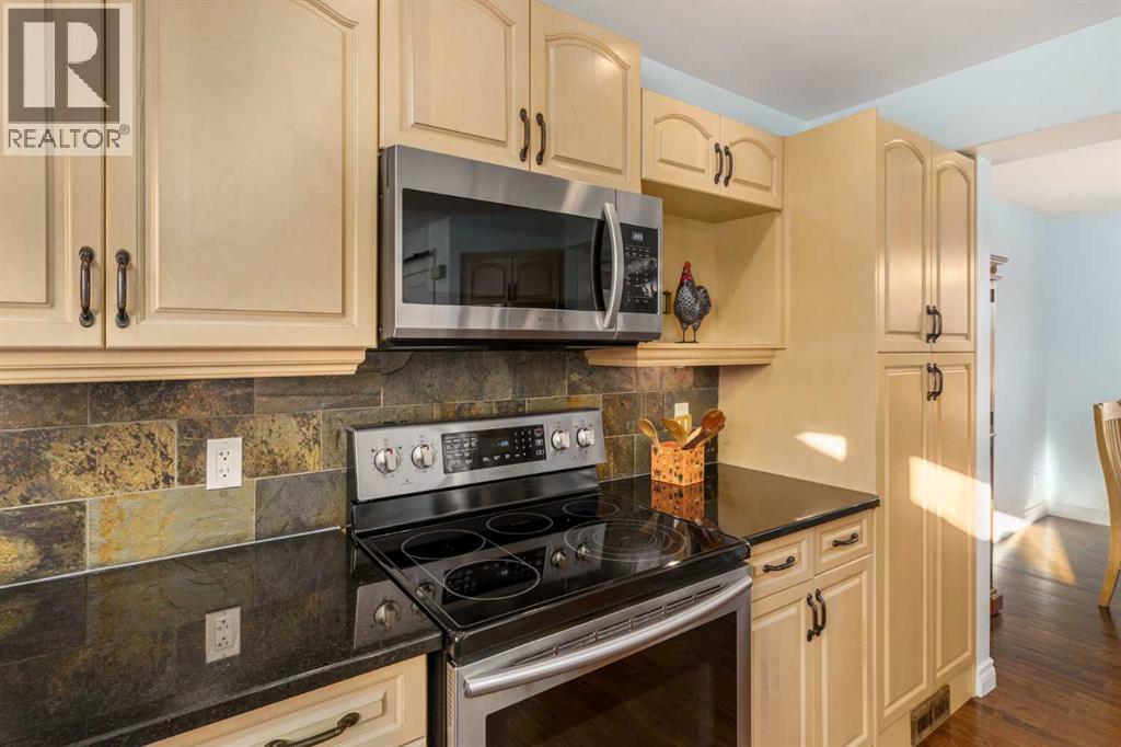 1315 Lake Michigan Crescent Se, Calgary, Alberta  T2J 3E9 - Photo 14 - A2280386