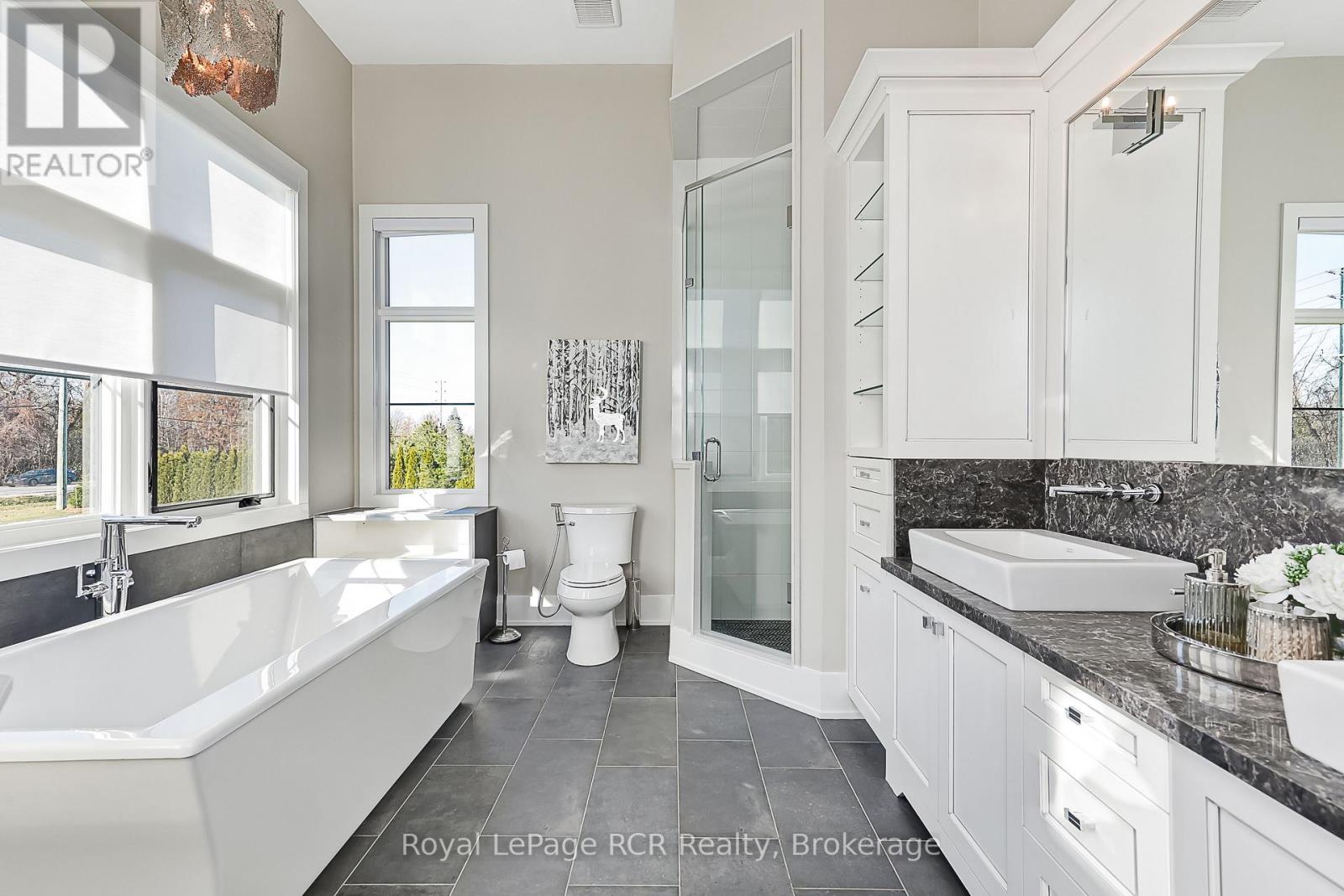 1 Windrose Valley Boulevard, Clearview, Ontario  L9Y 0K2 - Photo 17 - S12854680