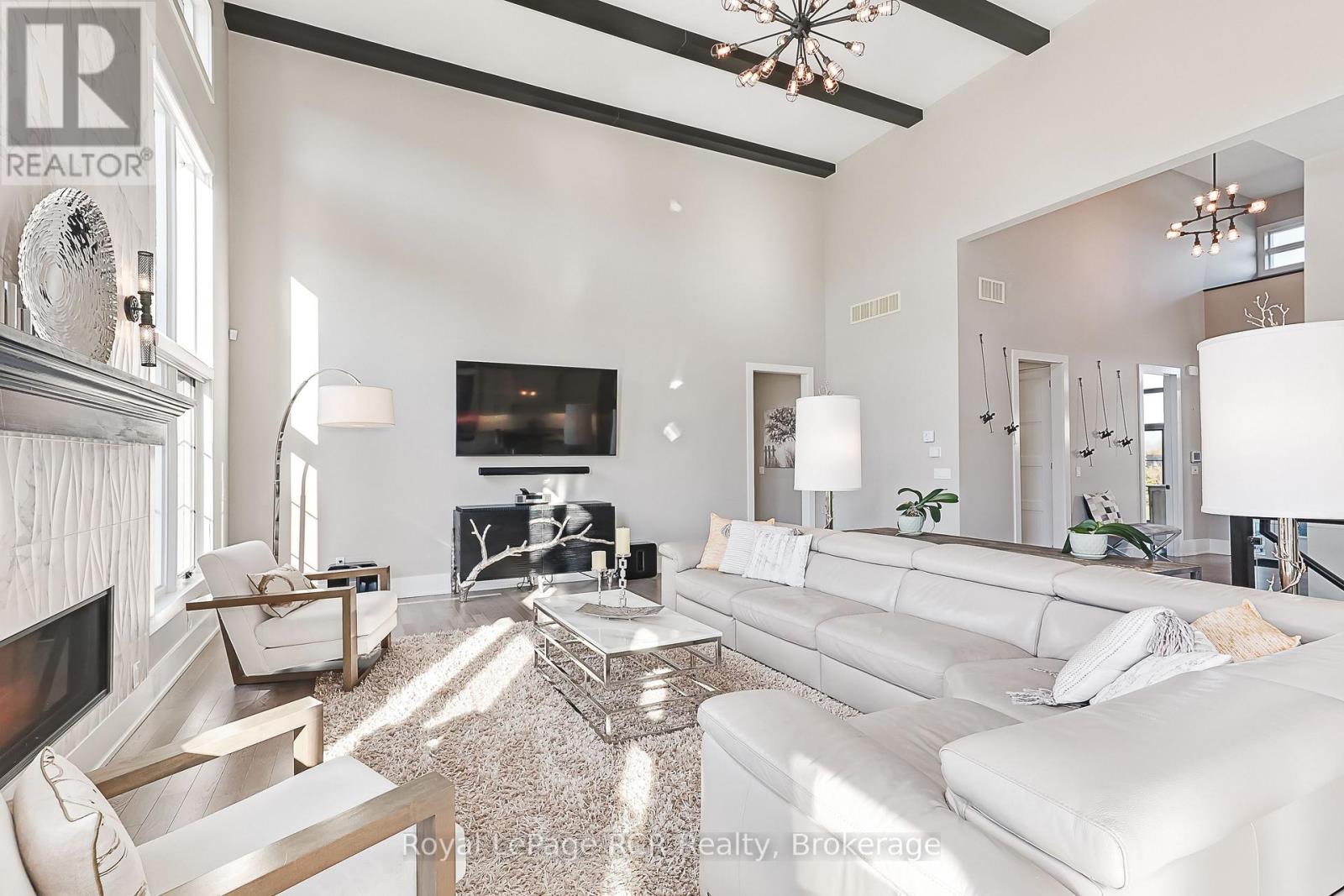 1 Windrose Valley Boulevard, Clearview, Ontario  L9Y 0K2 - Photo 9 - S12854680